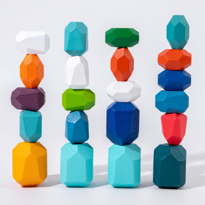 MONTESSORI BALANSUJÚCE KAMENE